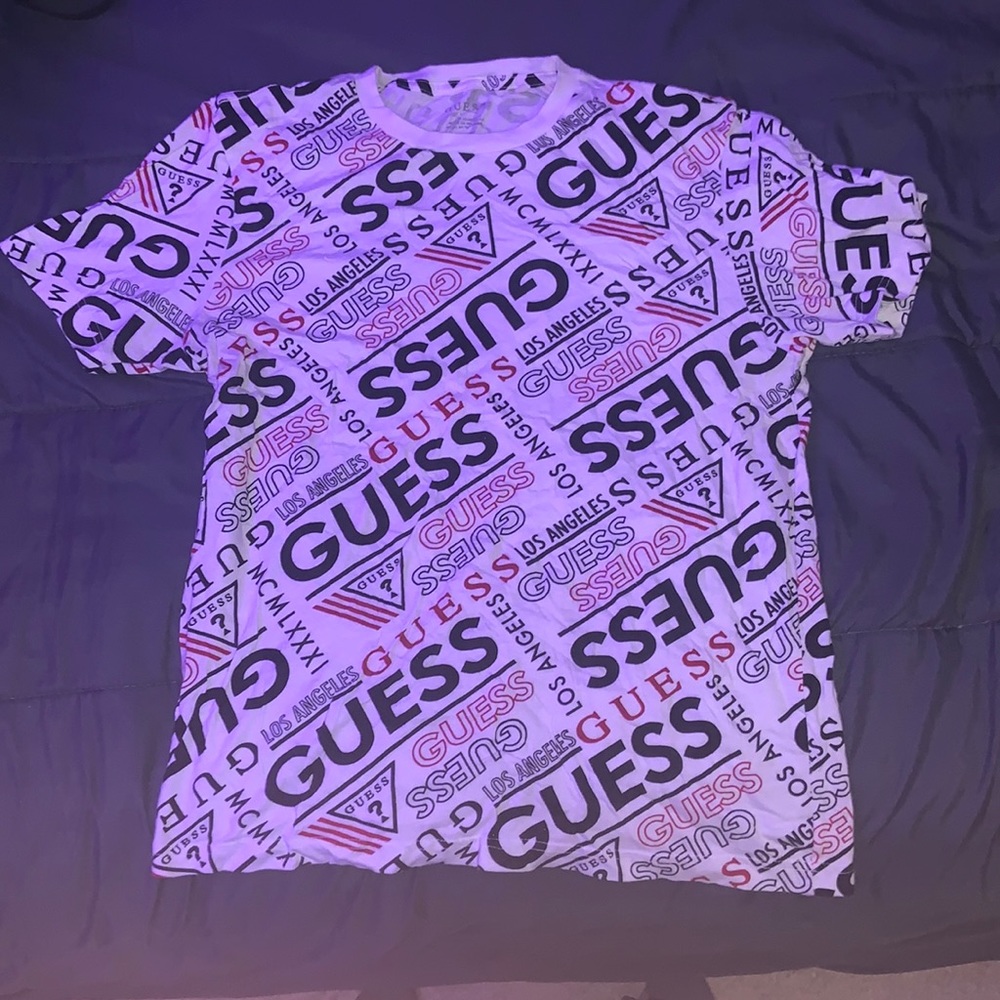 White all over Guess tee